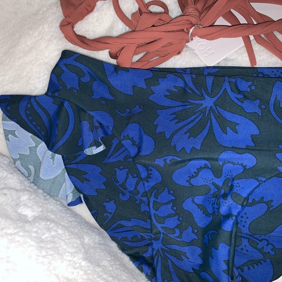 Girls Mikoh bikini set medium nwt - Picture 5 of 10